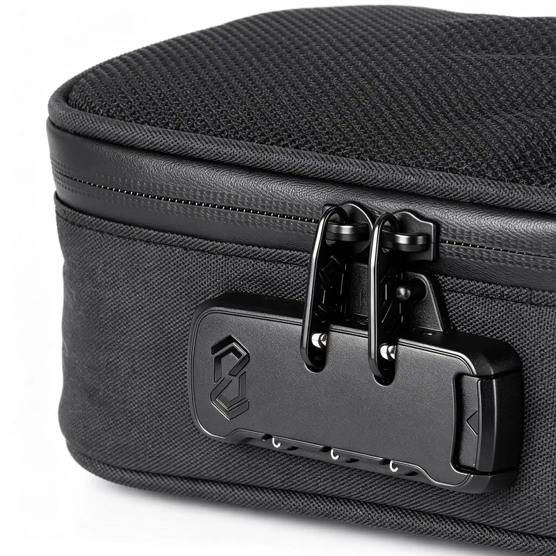 OZCHIN Obrix | Lockable Scent Proof Bag 7.9in Black Lock detail