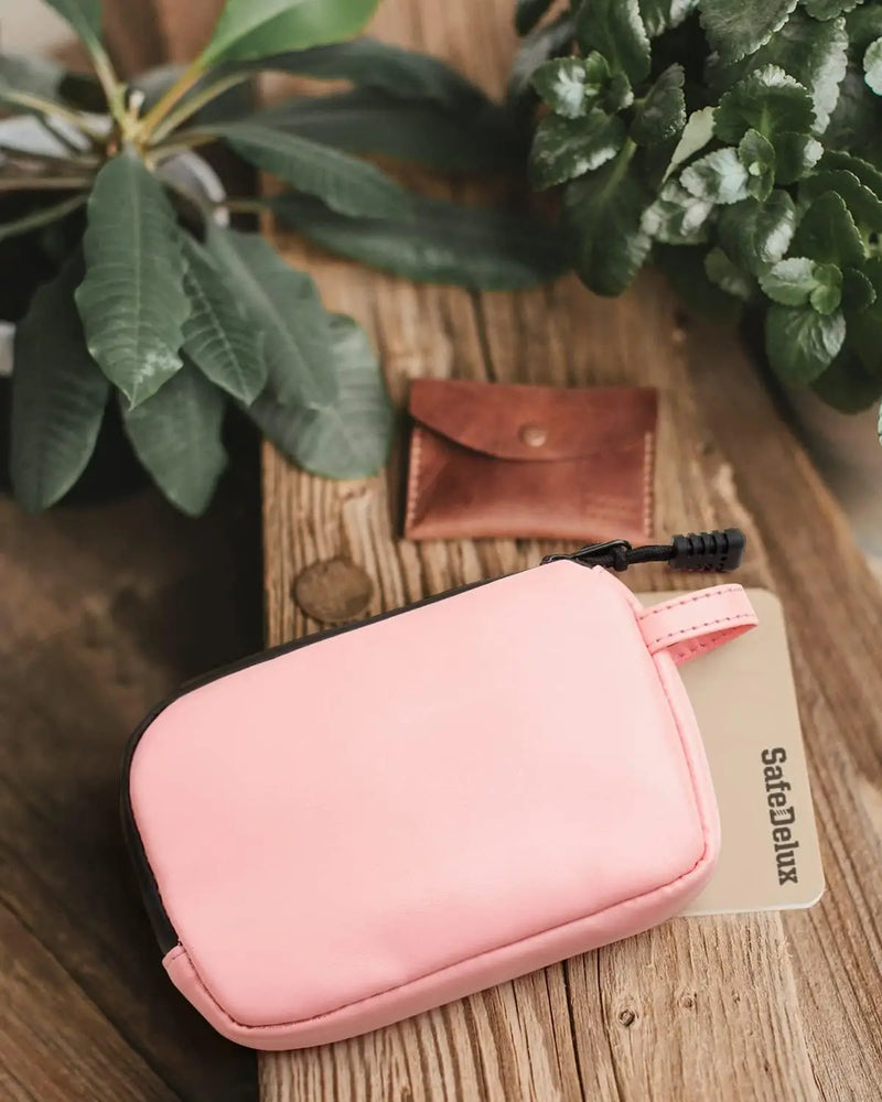 SafeDelux Odorless Bag with Activated Carbon Fiber Liner (Pink)