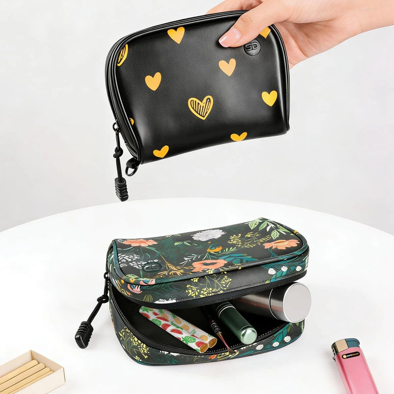 SafeDelux | Smell Proof PU Hand Bag 6.7x4.7 in Heart & Green2