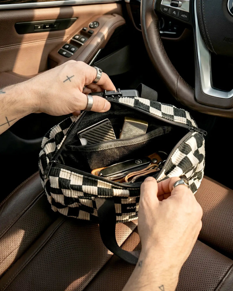 SafeDelux | Smell Proof Hand Bag