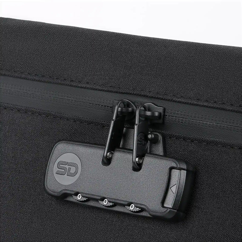 SafeDelux Vireon | Lockable Stink Smell Control Bag 7x6 inches lock details